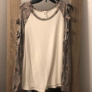 Snakeskin baseball strappy sleeve tee
